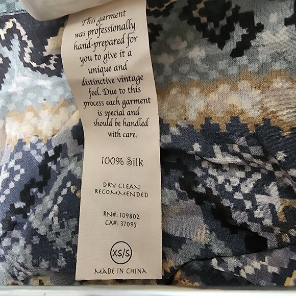 Da-Nang 100  Silk Oversized button front top Xs/S Hi-Low Hem NWOT - Picture 4 of 5